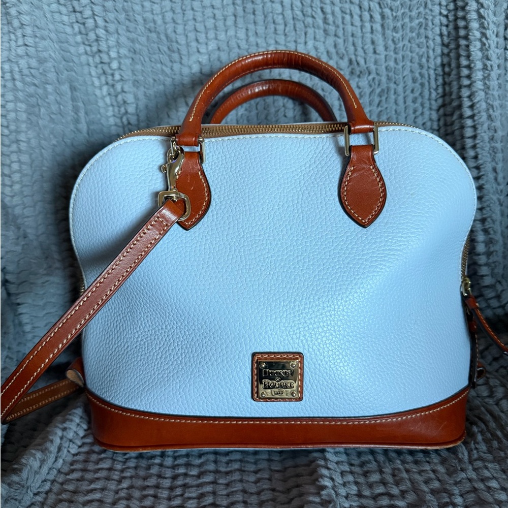🥰Dooney & Bourke Blue and Brown Satchel🥰🥀🥀🥀🥀